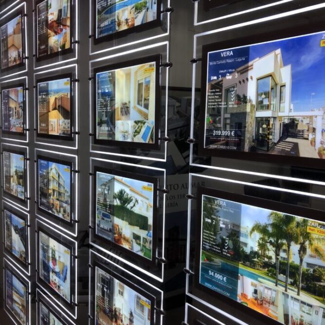 Escaparate Inmobiliaria ZAR 2010