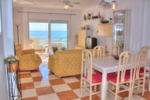 Three-bedroom flat on the seafront promenade, Garrucha - imagen 2