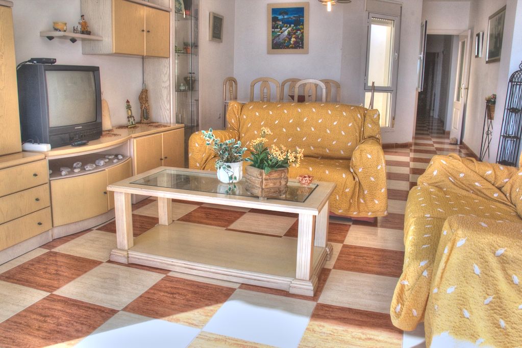 Three-bedroom flat on the seafront promenade, Garrucha