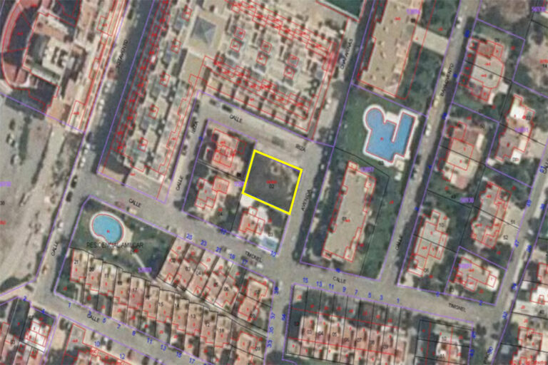 Parcela urbana en venta en Puerto Rey, Vera Playa – 350 m² con licencia para construir tu vivienda