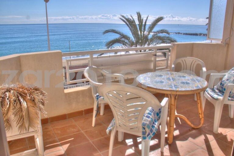 Seafront Apartment in Garrucha