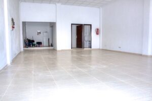 Oportunidad de Negocio: Local con Salida de Humos en Las Buganvillas, Vera Playa - imagen 4