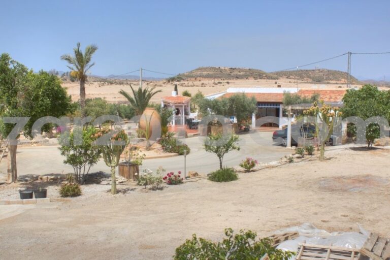Country house in Antas