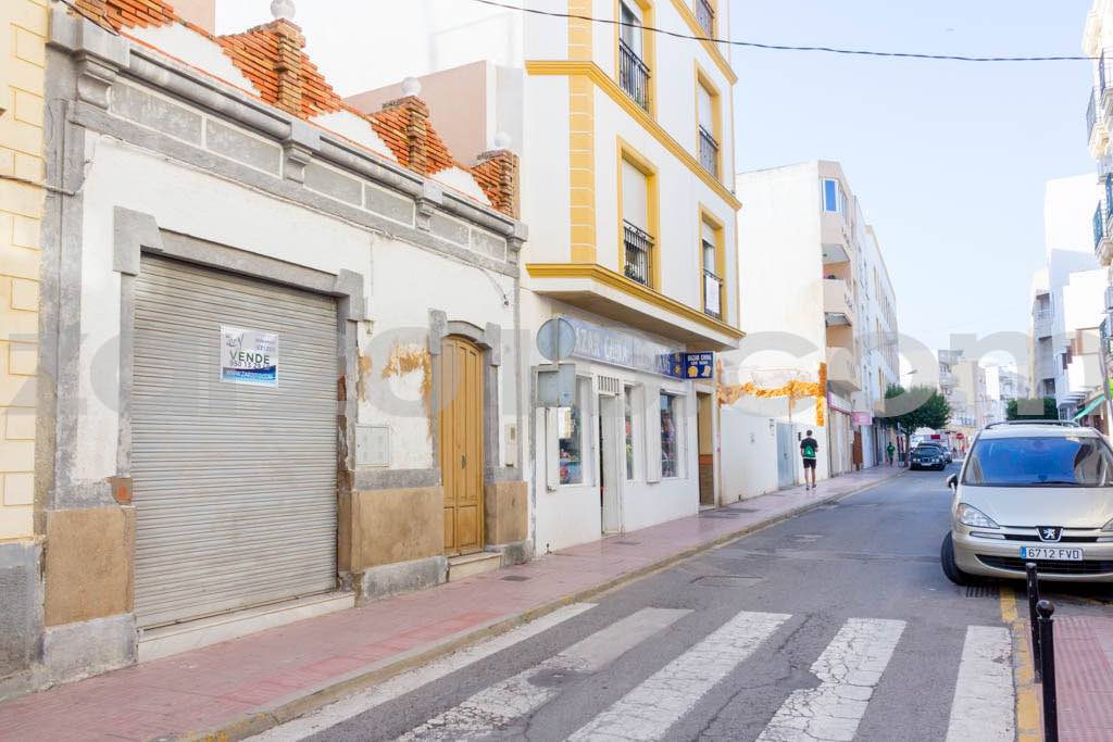 Casa en venta en calle mayor de Garrucha