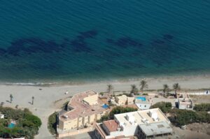 Beachfront hotel for sale in Carboneras – 29 rooms with a remarkable cinematic history - imagen 3