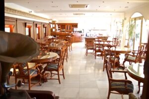 Beachfront hotel for sale in Carboneras – 29 rooms with a remarkable cinematic history - imagen 17