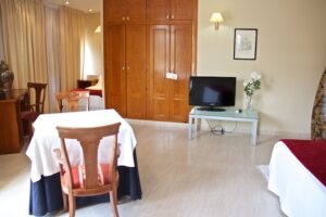 Beachfront hotel for sale in Carboneras – 29 rooms with a remarkable cinematic history - imagen 23