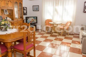 Semi-detached house on the corner of Calle Chalupa de Garrucha - imagen 10