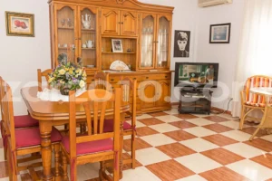 Semi-detached house on the corner of Calle Chalupa de Garrucha - imagen 11
