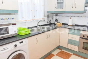 Semi-detached house on the corner of Calle Chalupa de Garrucha - imagen 16