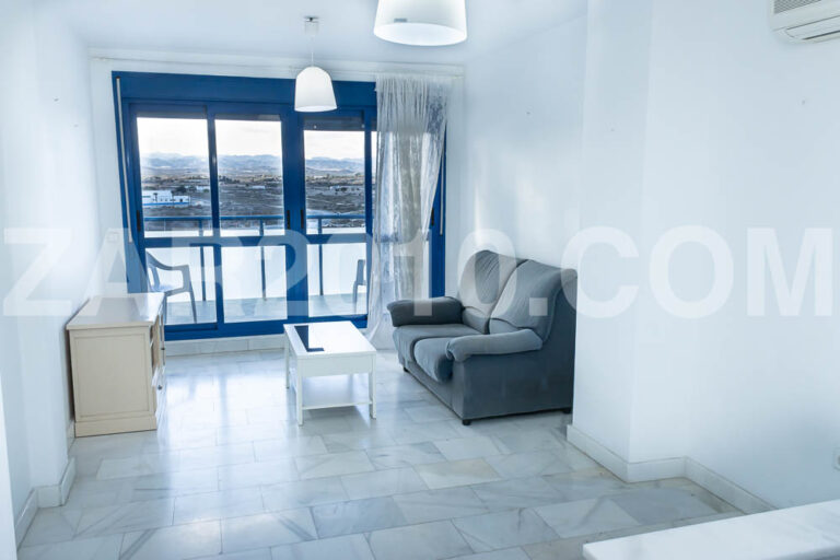 Piso duplex con terraza y patio privado