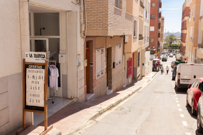 Sale of large commercial premises in Garrucha