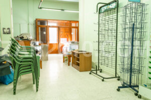 Commercial unit for sale, ideal for converting into a home - imagen 7