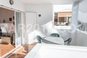 Apartment with large terrace in Urb. Aldea de Puerto Rey - imagen 9