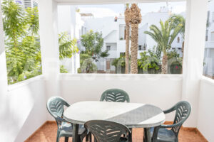 Apartment with large terrace in Urb. Aldea de Puerto Rey - imagen 15