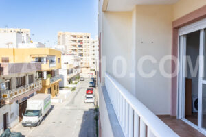 Ático con terraza y solarium con vistas al mar en Garrucha - imagen 15