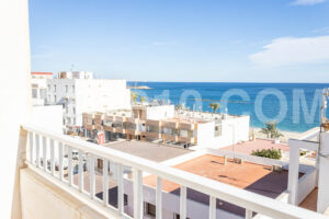 Ático con terraza y solarium con vistas al mar en Garrucha - imagen 26