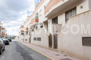 Apartment for Sale in Vera Pueblo: Bright, Comfortable, and Ideally Located - imagen 1