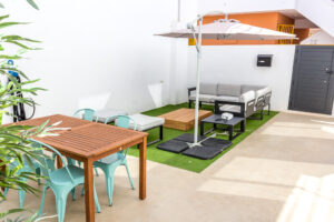 ¡Oportunidad única en Mojácar! Piso en planta baja con jardín privado y a un paso de la playa. - imagen 4