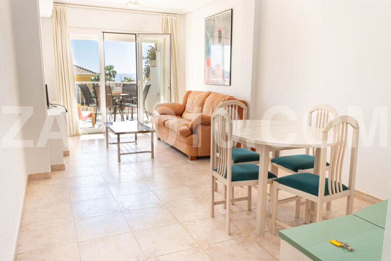 Se alquila apartamento en Las Marinas de Vera