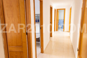 Bright and Spacious Apartment for Sale in the Heart of Garrucha, Almería - imagen 11