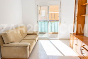 Bright and Spacious Apartment for Sale in the Heart of Garrucha, Almería - imagen 3