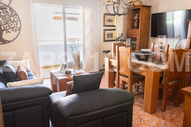 Piso en venta en Garrucha – Segunda planta con terraza, garaje y a 300 metros de la playa