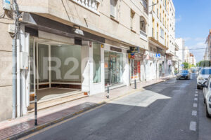 Prime Commercial Premises for Rent on Calle Mayor, Garrucha: 118m² of Guaranteed Success - imagen 3