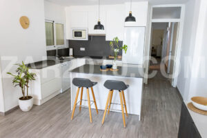 Renovated beachfront apartment with terrace and sea views in Garrucha - imagen 11