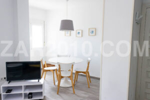 Renovated beachfront apartment with terrace and sea views in Garrucha - imagen 5