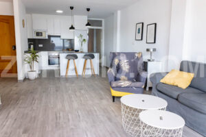 Renovated beachfront apartment with terrace and sea views in Garrucha - imagen 9