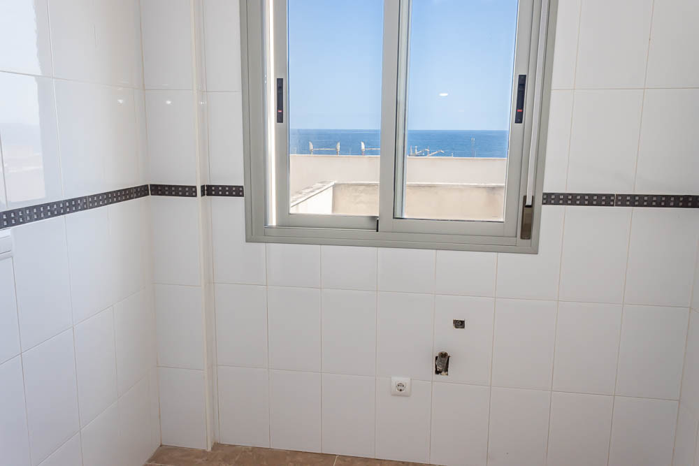 Ático exclusivo con terraza panorámica y vistas al mar en Garrucha