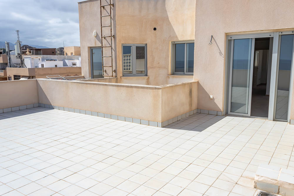 Exclusive Penthouse with Panoramic Sea Views and Private Terrace in Garrucha - imagen 1