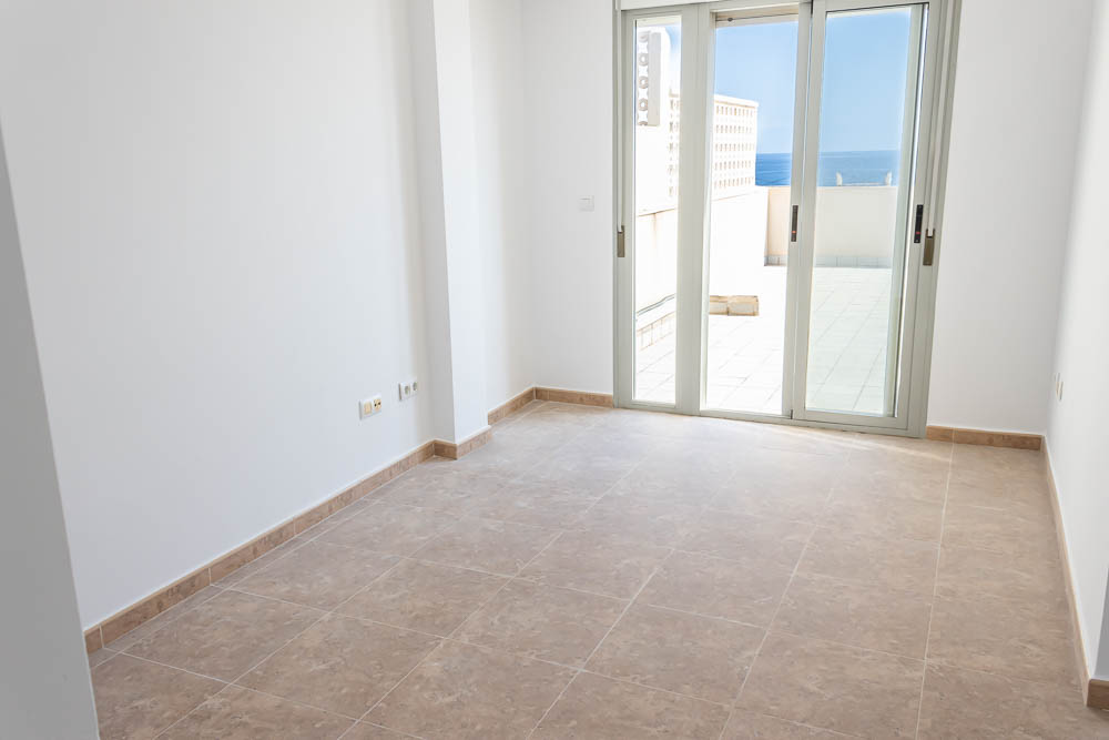 Ático exclusivo con terraza panorámica y vistas al mar en Garrucha