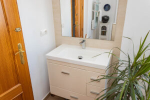 Apartment with private solarium and panoramic sea views on Calle Viola in Garrucha - imagen 29