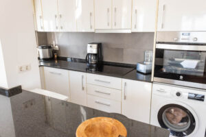 Apartment with private solarium and panoramic sea views on Calle Viola in Garrucha - imagen 9