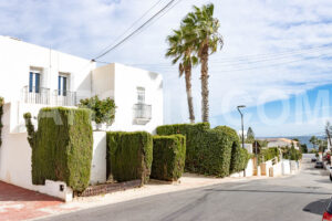 Exclusivo Chalet Adosado en Esquina a 150 m del Mar en la Mejor Zona de Mojácar - imagen 3