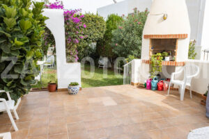 Exclusivo Chalet Adosado en Esquina a 150 m del Mar en la Mejor Zona de Mojácar - imagen 42