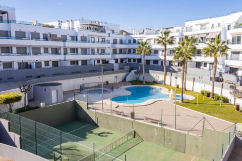 Terraza y vistas Urbanización Pinar de Garrucha