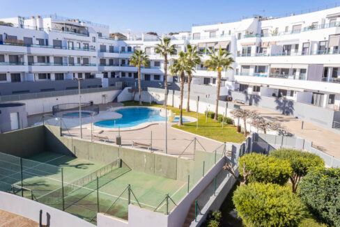 Piscina comunitaria Pinar de Garrucha Almería