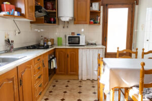 Magnífico Chalet Independiente en El Palmeral: Espacio, Vistas al Mar y un Sinfín de Posibilidades - imagen 17