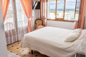 Magnífico Chalet Independiente en El Palmeral: Espacio, Vistas al Mar y un Sinfín de Posibilidades - imagen 26