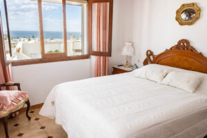 Magnífico Chalet Independiente en El Palmeral: Espacio, Vistas al Mar y un Sinfín de Posibilidades - imagen 27