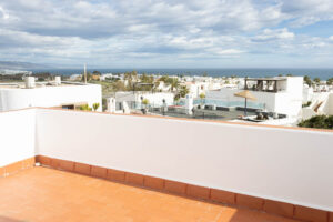 Magnífico Chalet Independiente en El Palmeral: Espacio, Vistas al Mar y un Sinfín de Posibilidades - imagen 38
