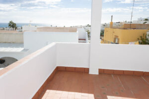 Magnífico Chalet Independiente en El Palmeral: Espacio, Vistas al Mar y un Sinfín de Posibilidades - imagen 39