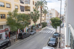 Spacious 3-Bedroom Apartment on Garrucha Calle Mayor with Parking & Terrace - imagen 12