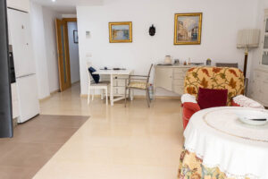 Spacious 3-Bedroom Apartment on Garrucha Calle Mayor with Parking & Terrace - imagen 13