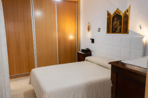 Spacious 3-Bedroom Apartment on Garrucha Calle Mayor with Parking & Terrace - imagen 14