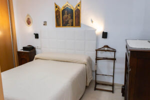 Spacious 3-Bedroom Apartment on Garrucha Calle Mayor with Parking & Terrace - imagen 15