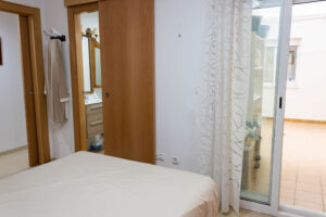 Spacious 3-Bedroom Apartment on Garrucha Calle Mayor with Parking & Terrace - imagen 17